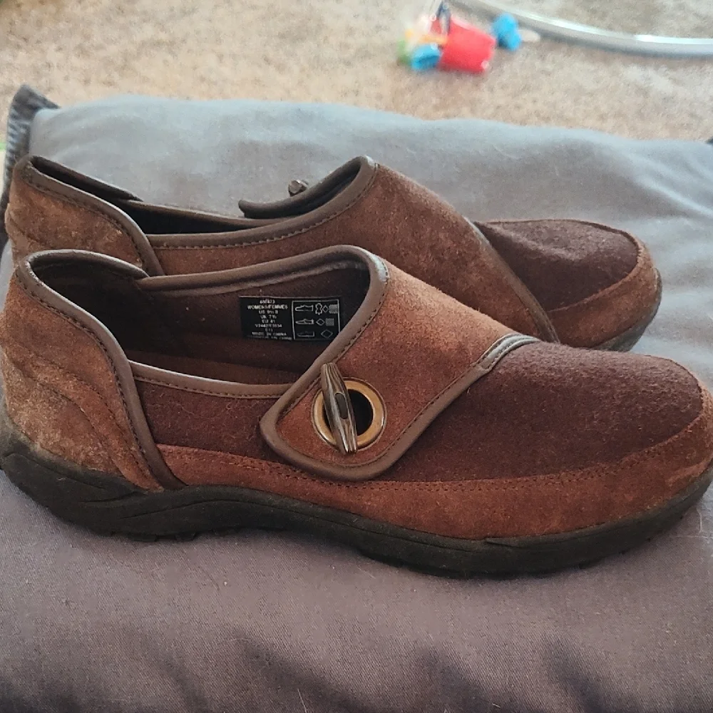 Lands' End Women's Brown Suede Flats - Picture 6 of 8